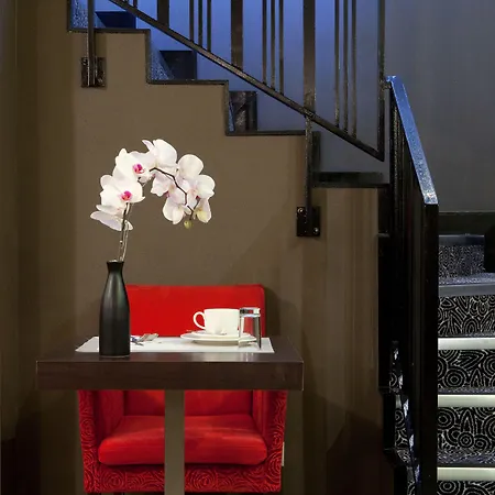 Hotel Eiffel Seine Paris