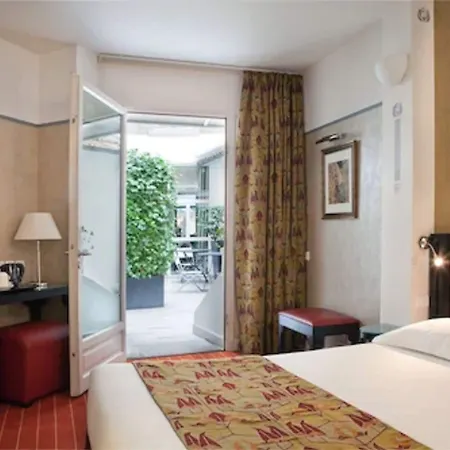 Eiffel Seine Hotel 3*