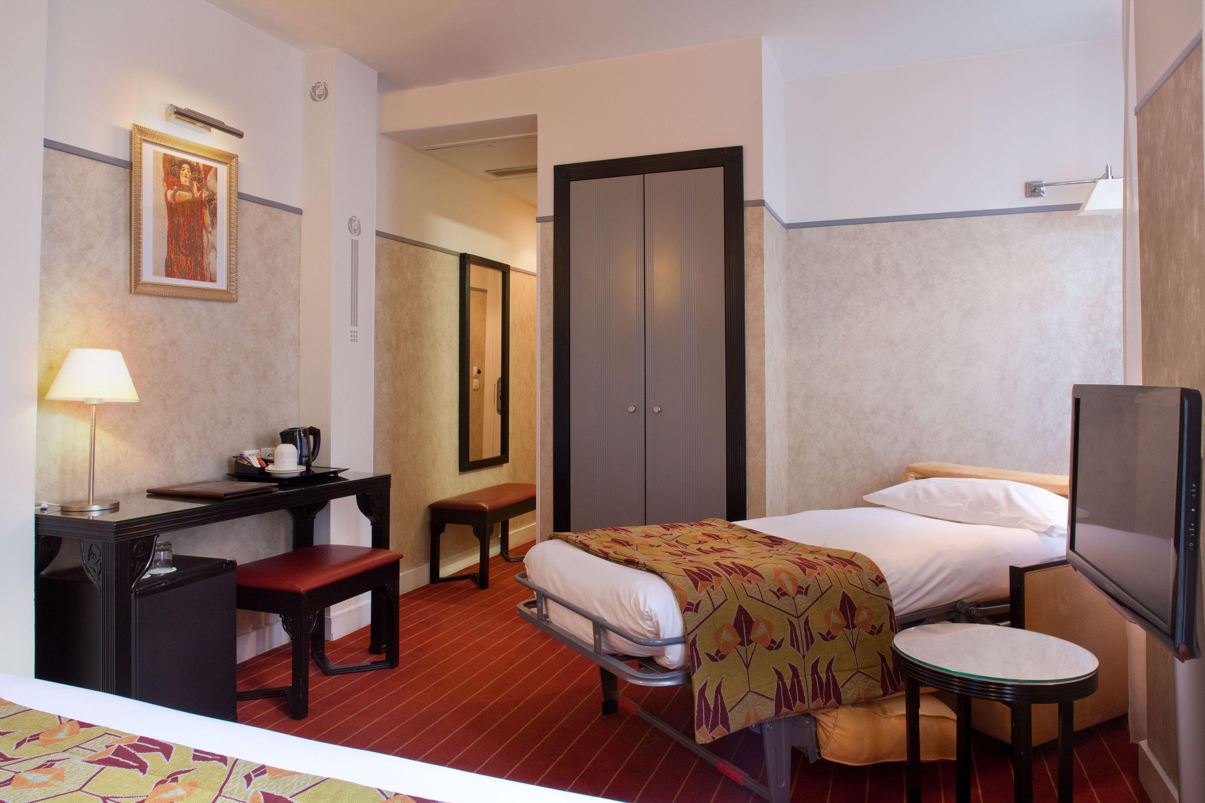 Hotel Eiffel Seine Parigi