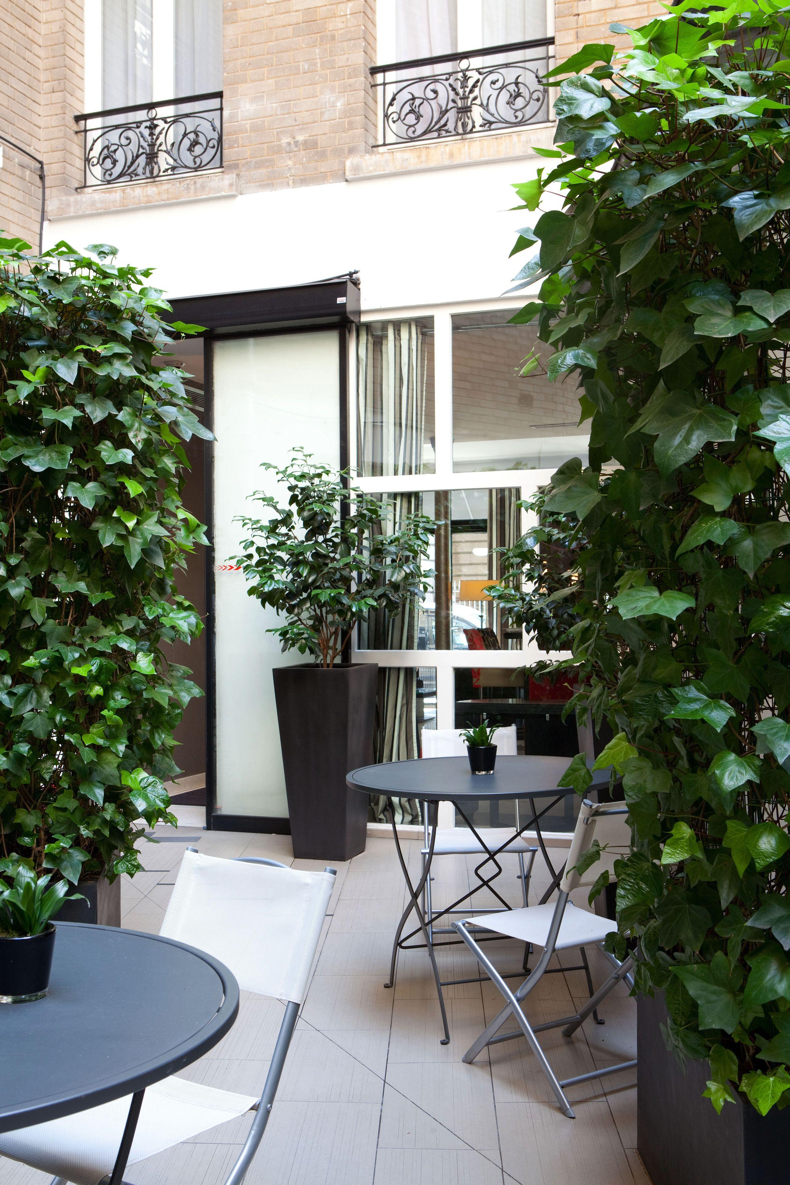 Eiffel Seine Hotel 3*