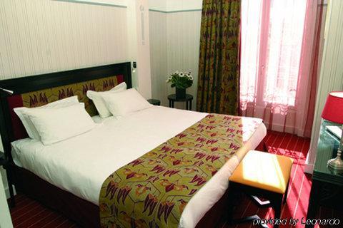 Hotel Eiffel Seine 3*